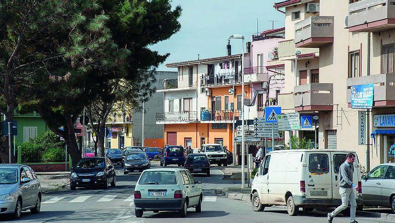 Assemini, scontro in Consiglio sulla riorganizzazione degli uffici comunali 