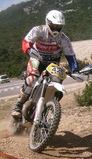Enduro, Pusceddu beffa Monni a Cala Gonone 