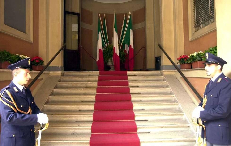 Bande, sport, corali in Accademia e i nuovi Cavalieri in prefettura 