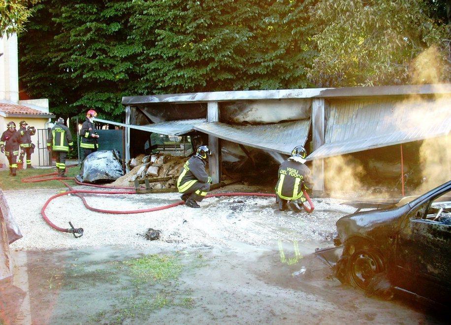 «È doloso l’incendio del mio garage» 