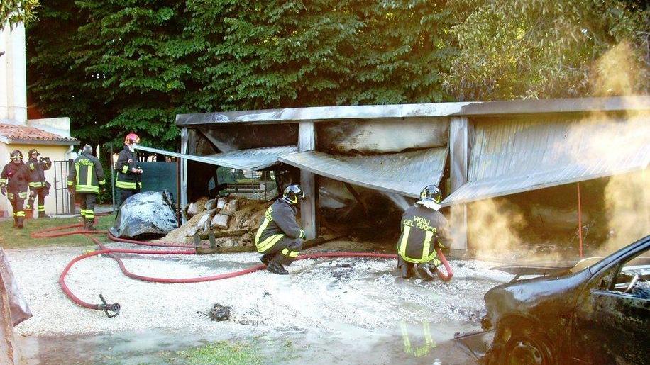 «È doloso l’incendio del mio garage»