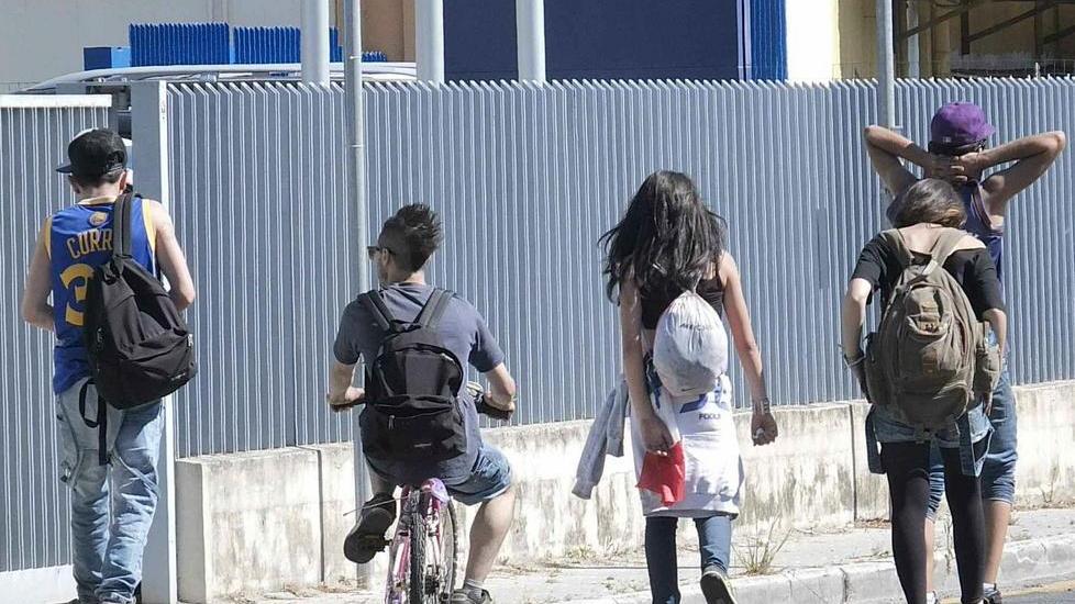 Rave party non autorizzato: denunciati 65 giovani