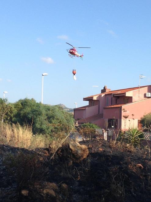 Incendio alle porte di Carbonia, in cenere 50 ettari 