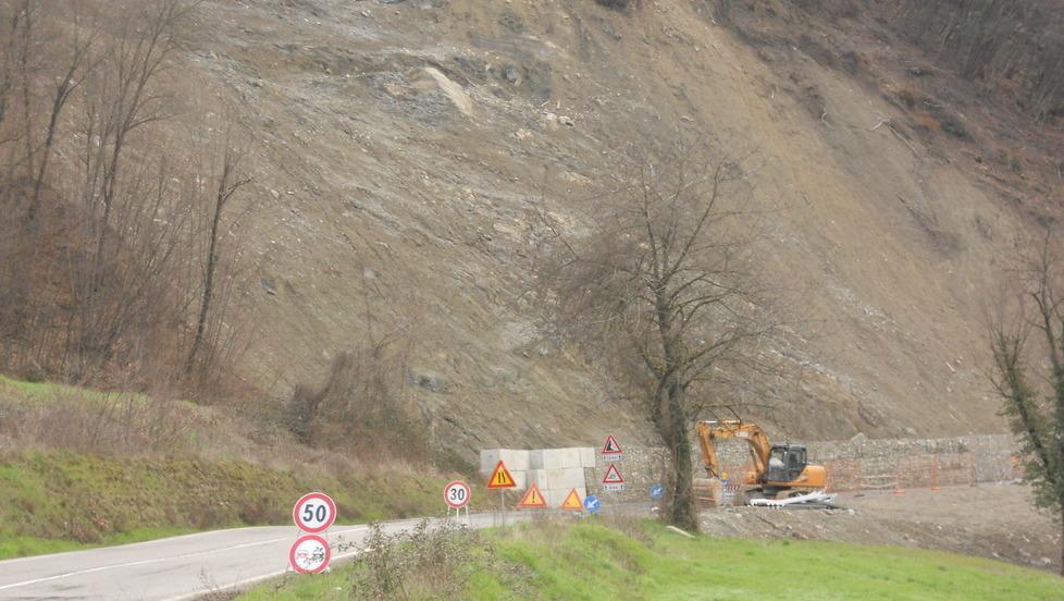 Nuovi disagi provocati dalle frane: chiusa la strada della Val d'Enza 