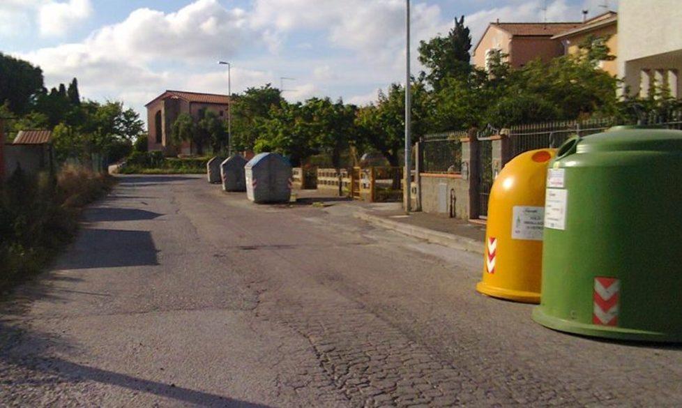 I cassonetti distanziati di 400 metri