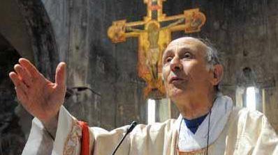 Campane, tutti dalla parte di don Raffaello