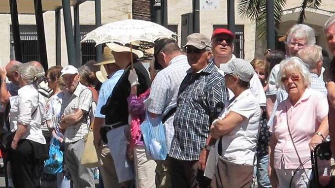 Ruggeri punta sulla preside e lo scrittore