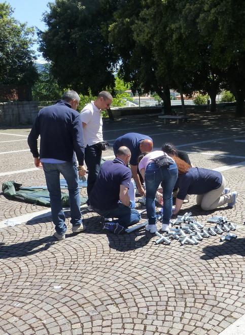 Alunni a lezione di protezione civile 
