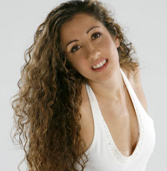 La magica danza della brava Simona Atzori