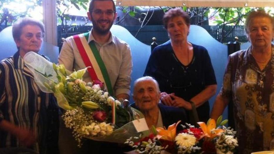 Anche il sindaco alla festa per i 100 anni di Norma Bigi