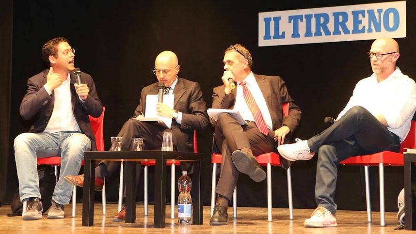 Ballottaggio a Livorno, duello Ruggeri-Nogarin: il confronto in cinque video