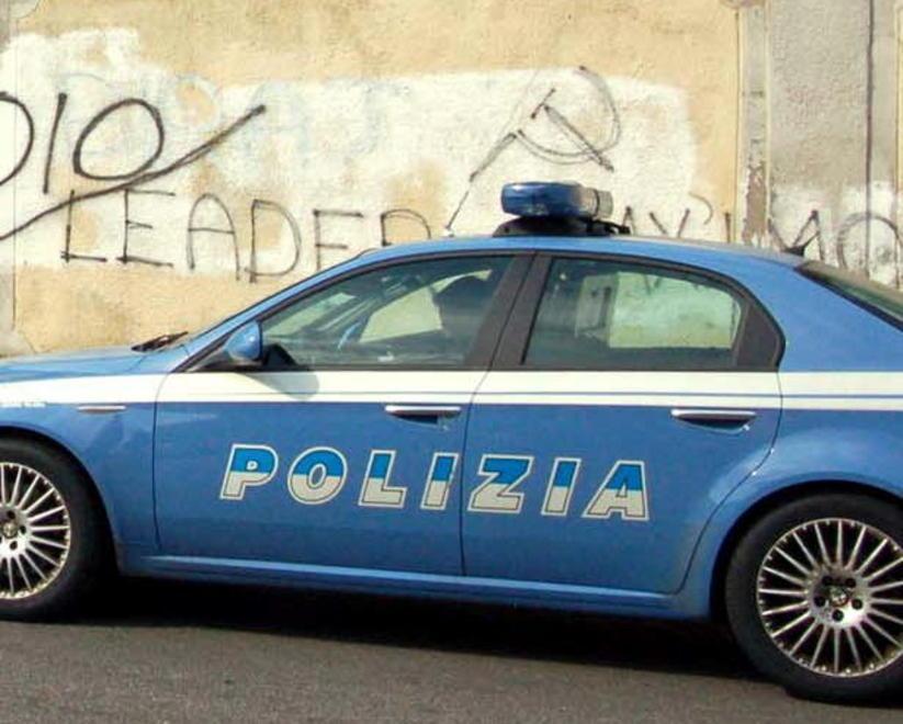 Ubriaco disturba bimbi e maestre davanti all’asilo 