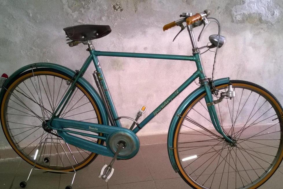 Dal garage sparisce la bici da collezione