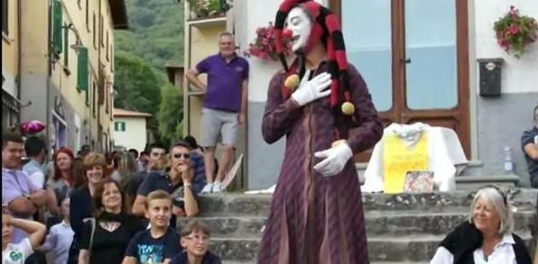 Nessuno ripara la frana e così salta Extrad’arte 