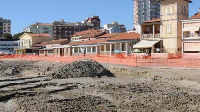 Ok dai tecnici dell’Arpat ai lavori sulla spiaggia
