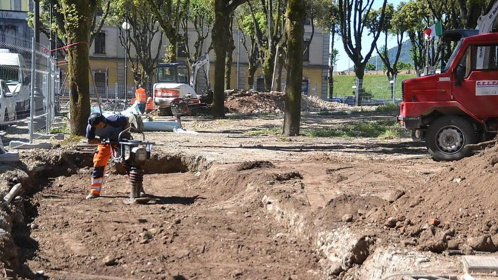 «In piazzale Verdi metà stalli ai residenti»