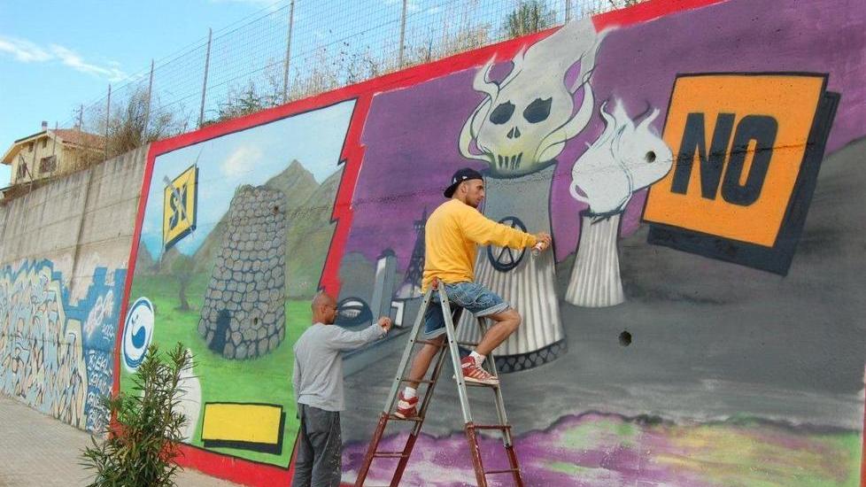 Sarà coperto il murale sul “no” al nucleare