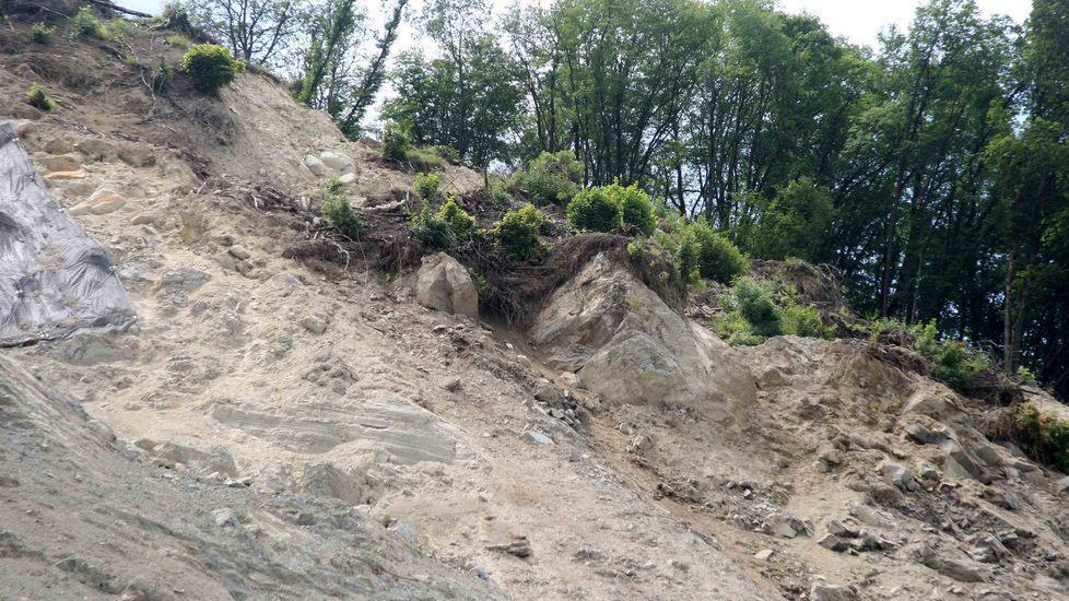 La Val d'Enza spezzata in due dalla frana alla Cantoniera