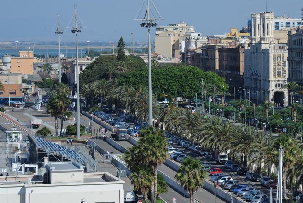 Minicircuito nel salotto buono di via Roma