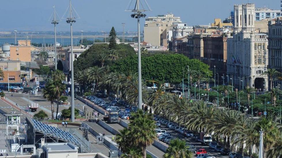 Minicircuito nel salotto buono di via Roma