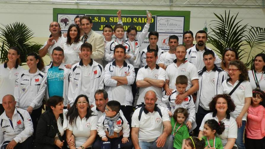 Centro sportivo stracolmo per il trofeo di judo