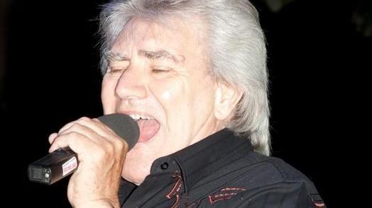 L’ex sindaca trionfa nel concorso canoro