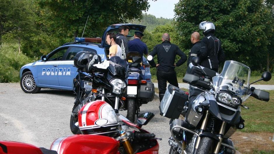 Targhe inclinate, 5 moto “ai box” tre mesi