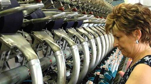 Distretto di Prato: l’export vola, il lavoro crolla e i consumi calano ancora
