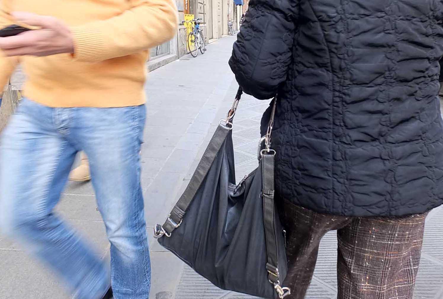 Carabinieri arrestano in flagranza borseggiatore lituano 