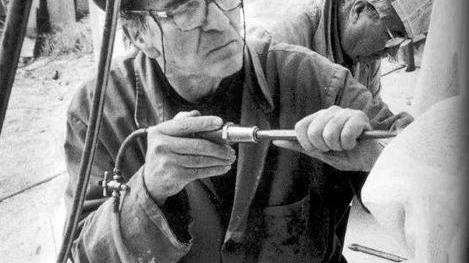 È morto l’artista Romano Cosci, lutto a Pietrasanta