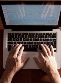 «Attenti alle truffe online: false notifiche di rimborsi»