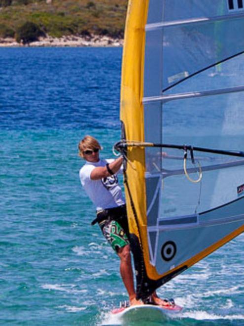 Ferin in testa nelle acque di Coluccia 