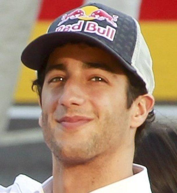 Fernando Alonso staccatissimo terzo