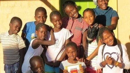 I piccoli fans granata namibiani hanno ricevuto aiuti da Reggio
