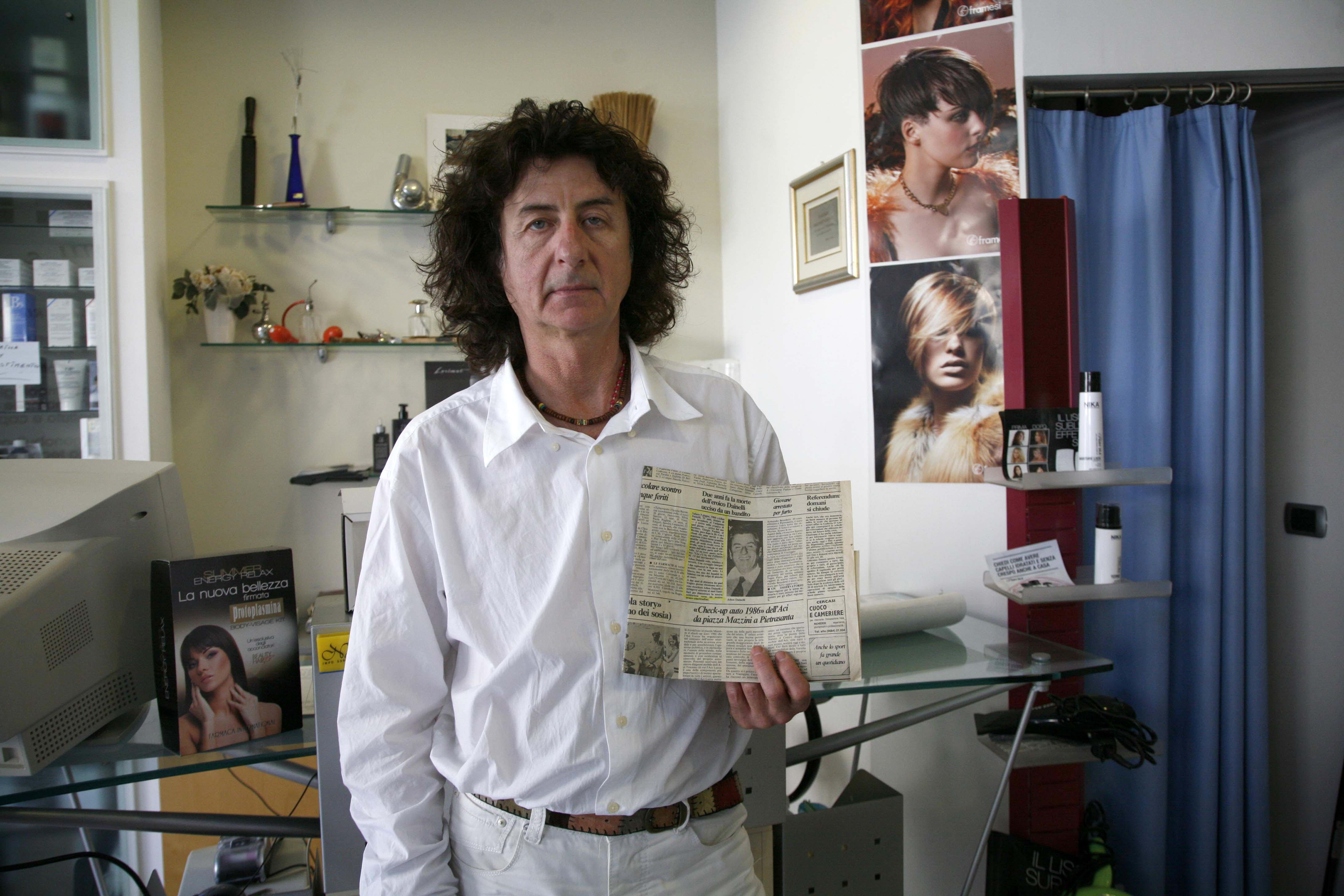 Parla il figlio del commerciante eroe: «Il suo sacrificio è stato dimenticato» 