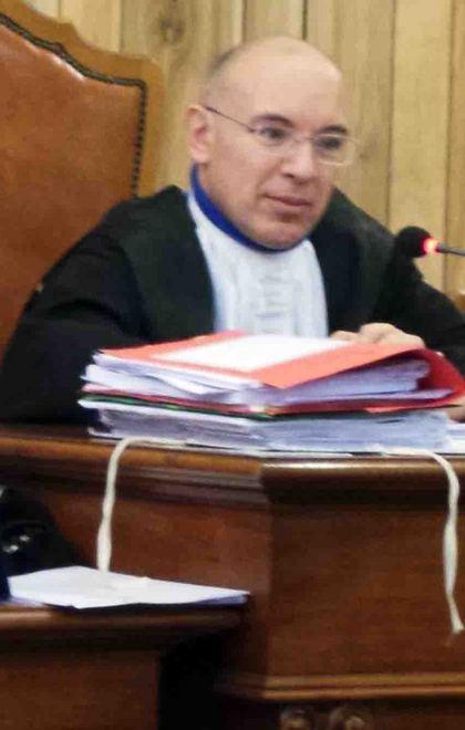 Truffò anziano fingendosi impiegata delle poste 