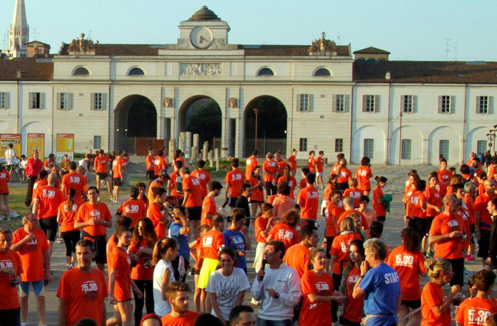 Brooks Run 5,30 a Modena: record! -FOTO/1 - FOTO/2 - FOTO/3 - FOTO/4 - IL VIDEO