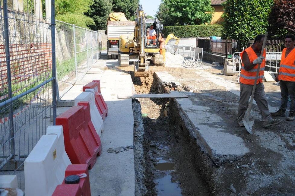 Lavori di Geal e Gesam in via Pisana 