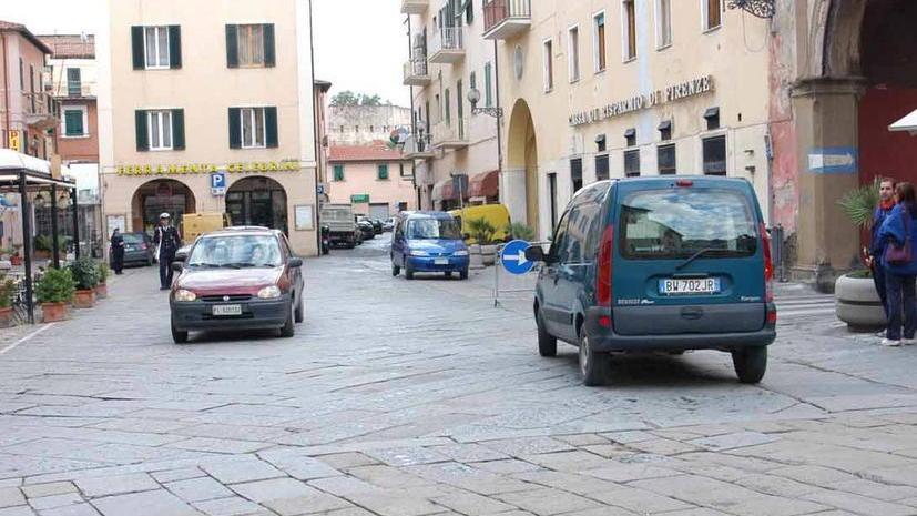 «Da settembre riapro piazza Cavour al traffico»