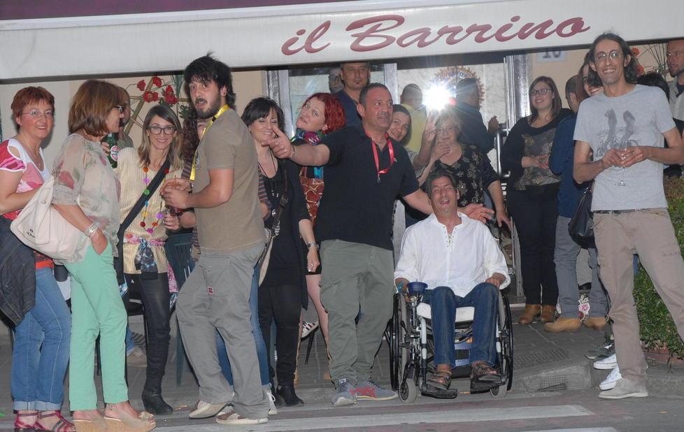In tanti alla festa per aiutare “Peppe” Mura 