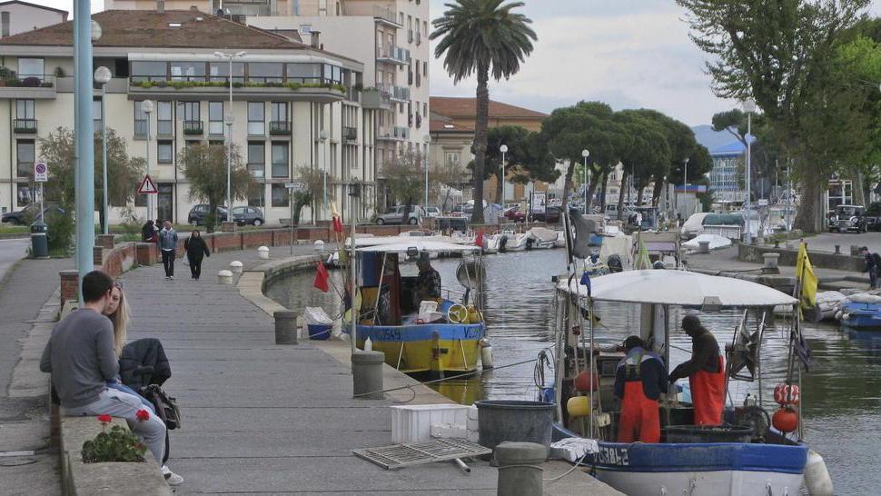Pineta di Ponente, Lungomolo e piazze da riqualificare