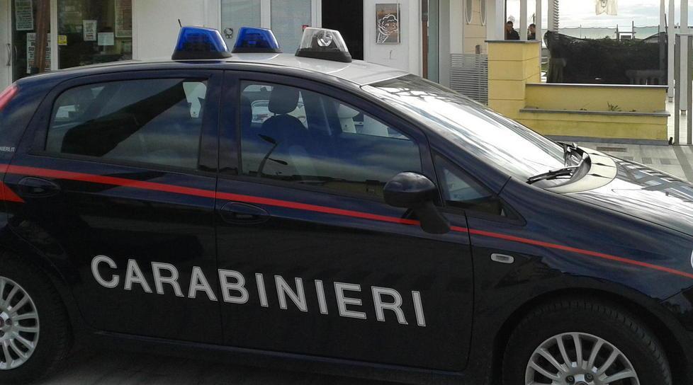 Pestato a sangue con un bastone, è grave 