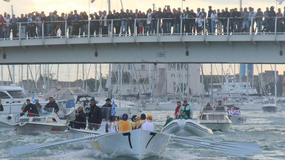 Si parte con la Minirisiatori e domani sfida dalla Meloria