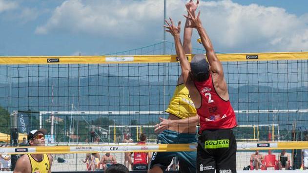 Beachvolley, gli azzurri si qualificano per i quarti