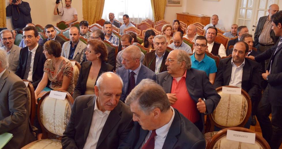 Riapre l’Orientale, slittano i lavori a Oloè 