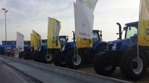 Fiera di merci e bestiame Dall’aratura a danze e stand