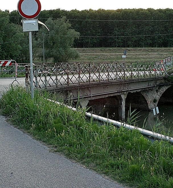 Chiuso il ponte, ora si attendono i lavori 