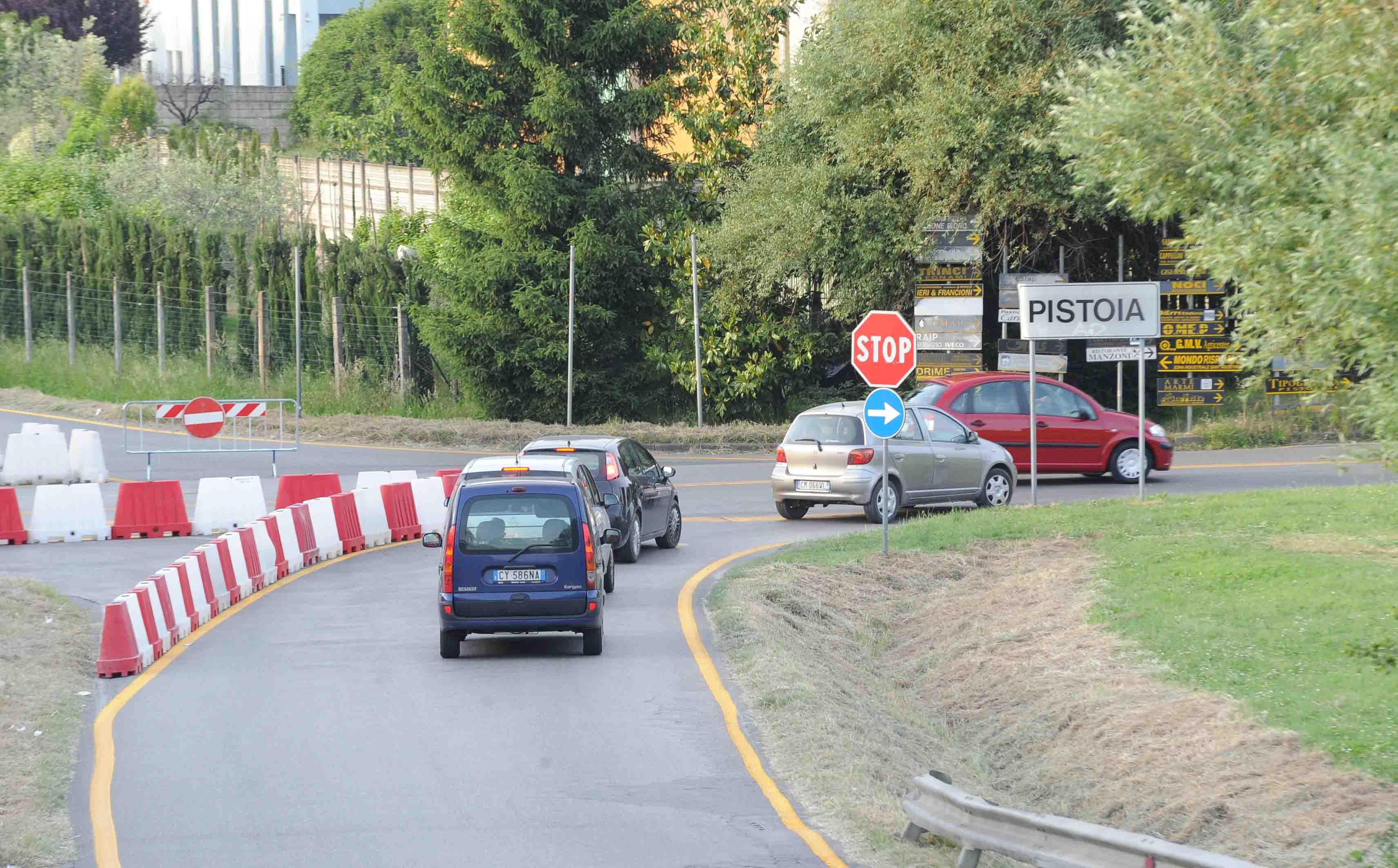 Via Fermi, il Comune apre al piano di Confesercenti 
