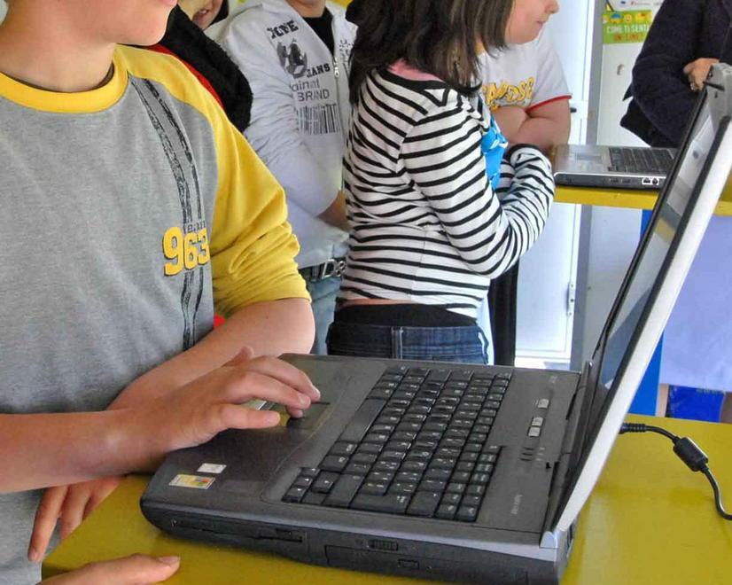 Scuole in rete con la banda larga 