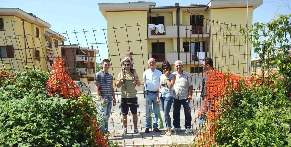 Giardini non completati La protesta dei residenti